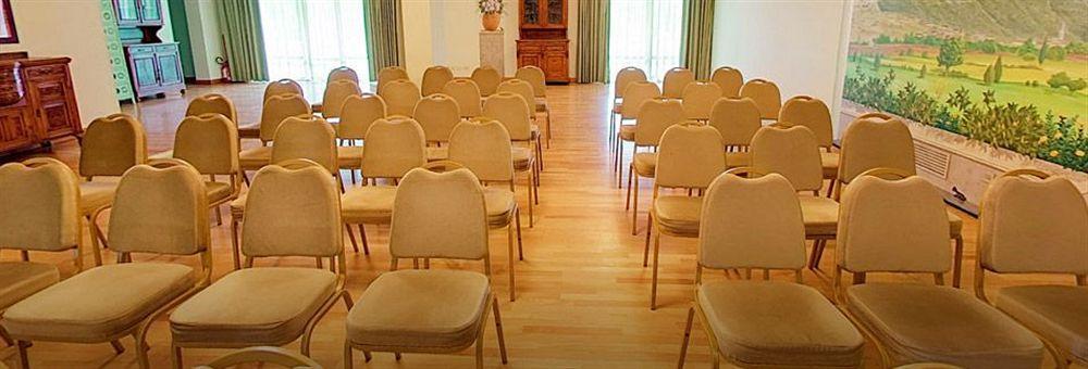 Hotel Santacroce Meeting Сульмона Экстерьер фото